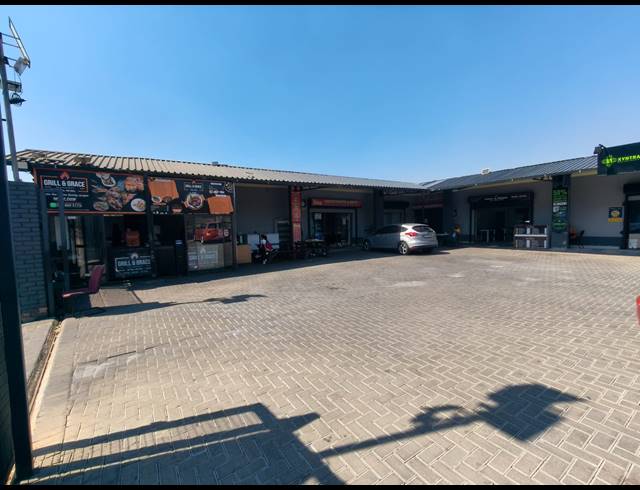 902M² RETAIL FOR SALE IN LAUDIUM